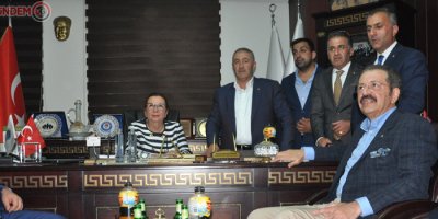 Ticaret Bakanı Pekcan, Yüksekova'yı ziyaret etti