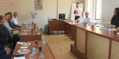 Hakkari’de muhtarlar toplantısı