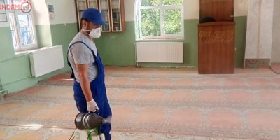 Hakkari'de camiler ve parklar dezenfekte edildi
