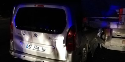 Hafif ticari araç ile tır çarpıştı: 1 ölü, 4 yaralı