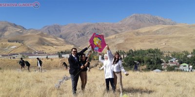 İran sınırında uçurtma şenliği