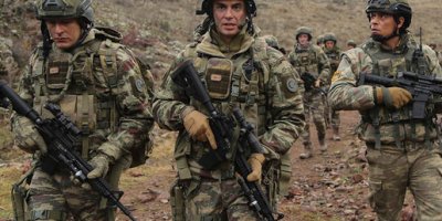 Yüksekova Belediye eş başkanları gözaltına alındı