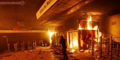 Metro zammına isyan: Santiago'da OHAL ilan edildi