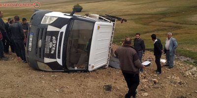 Yüksekova’da maddi hasarlı kaza