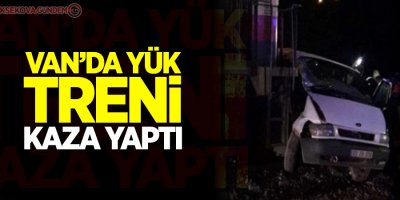 Van'da yük treni kaza yaptı