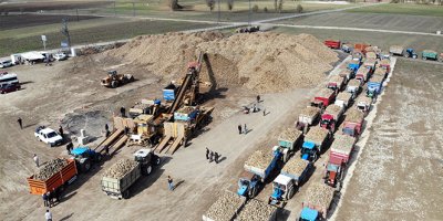 Çiftçilerin zorlu pancar mesaisi devam ediyor