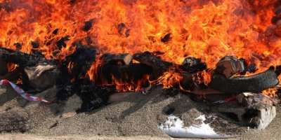 Afganistan'da 28 ton uyuşturucu yakılarak imha edildi