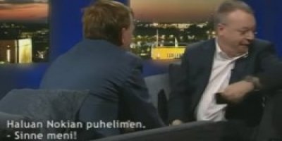 Nokia'nın CEO'su iPhone 5'i yere fırlattı