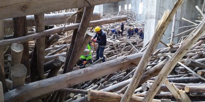 Göçük altındaki mühendisi arama çalışmaları 17 saattir devam ediyor