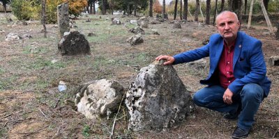 Bu köyün her yerinden tarihi mezar fışkırıyor