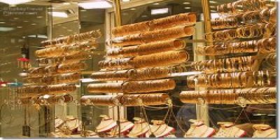 Altın düşmeye devam ediyor