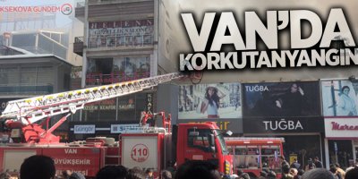 Van Cumhuriyet Caddesi'nde korkutan yangın!