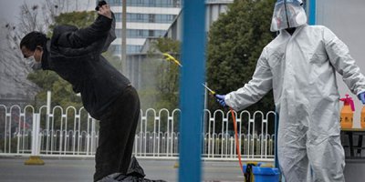 Çin'de virüs nedeniyle ölenlerin sayısı 2 bin 592'ye yükseldi