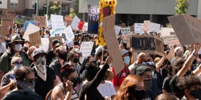 ABD'de devam eden protestolarda en az 4 bin 100 kişiye gözaltı