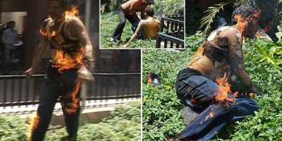 Hindistan'da evleri yıkılan aile kendini yaktı