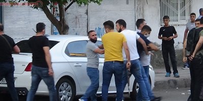 Diyarbakır'da pazar yeri kavgasında silahlar konuştu