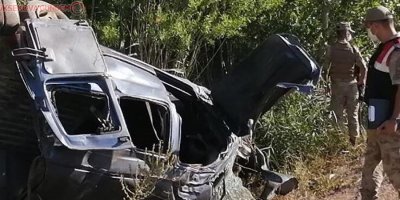 Van'da bayram günü korkunç kaza: 2 ölü, 3 yaralı