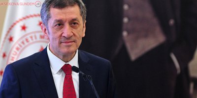 'Okulları uzaktan eğitimle açıyoruz'