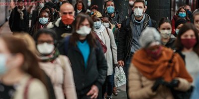 Fransa'da günlük vaka sayısı rekor tazeledi