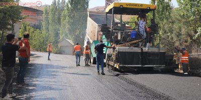 Hakkari’de asfalt çalışması