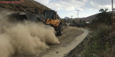 Hakkari’de yol yapım ve asfalt çalışması