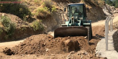Çukurca Belediyesinden yol yapım çalışması