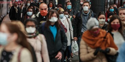 İran'da Covid-19 vaka sayısı bir kez daha rekor kırdı