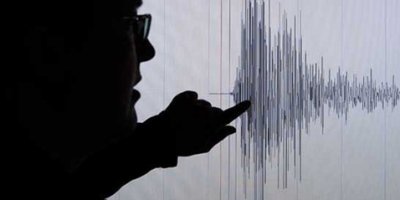 Endonezya 7.1'le sallandı