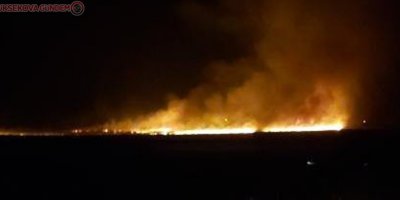 Yüksekova'da Nehil Sazlığı alev alev yanıyor