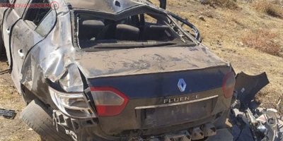 Van'da takla atan araç şarampole yuvarlandı: 5 yaralı