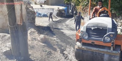 Hakkari’de asfalt yama çalışmaları sürüyor
