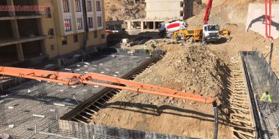 Şemdinli’de yarı olimpik yüzme havuzunun temelli atıldı