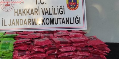 Minibüsten 145 kilo kaçak nargile tütünü çıktı