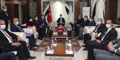 Gençlik ve Spor Bakanı Kasapoğlu Hakkari'de