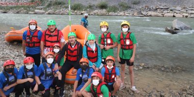 Bakan Kasapoğlu, Zap Nehri'nde rafting yaptı