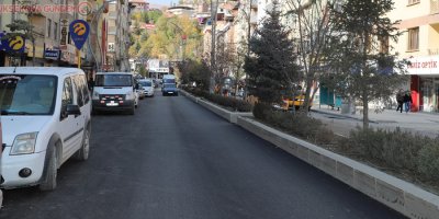 Hakkari'de bulavar caddedi modern asfalt yola kavuştu