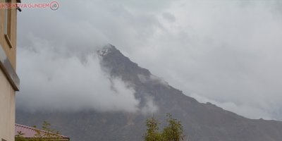 Sümbül Dağı’na kar yağdı