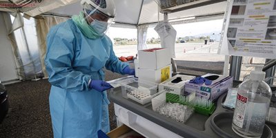 İtalya'da son 24 saatte korona virüsten 827 ölüm