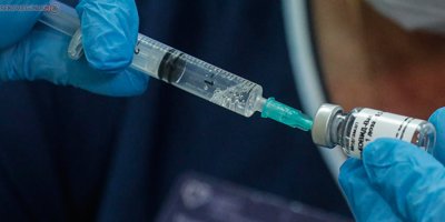 Pfizer ve Biontech'in koronavirüs aşısına ilk onay geldi