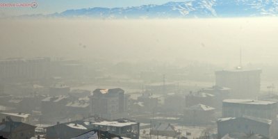 Yüksekova sis altında