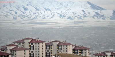 Yüksekova’da karlı dağların güzelliği