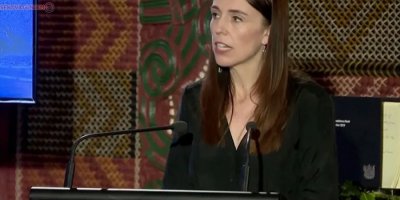 Jacinda Ardern aşı anlaşmalarını açıkladı