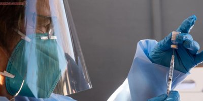 Pfizer Covid-19 aşısı için Japonya'dan onay istedi