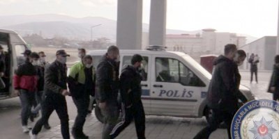 Van merkezli 12 ilde operasyon: 21 gözaltı