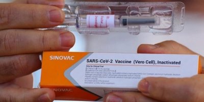 Kovid-19 aşısı Türkiye'ye geldi