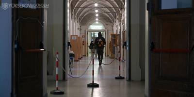 İtalya'da son 24 saatte koronadan 448 can kaybı yaşandı