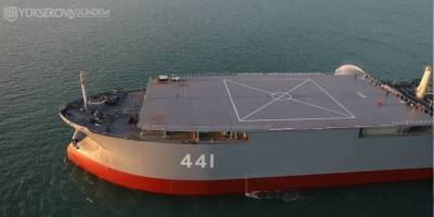 İran, tarihinin en büyük savaş gemisini tanıttı