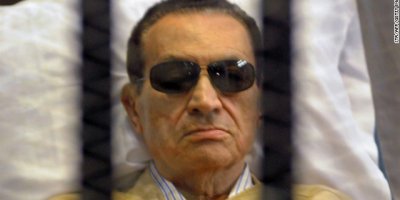 Mısır'lı hakim Mübarek'in duruşmadan çekildi