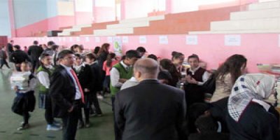 Hakkari'de 7 bin kitap dağıtıldı