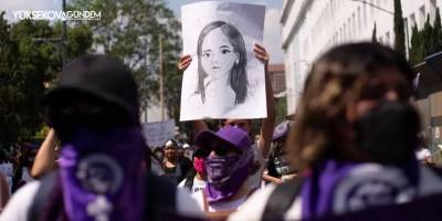 Meksika'da kadınlar erkek cinayetlerine karşı meydanlarda